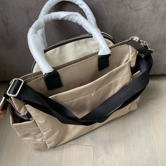 NWT skip Hop diaper bag - Picture 6 of 9